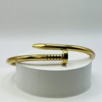 Clou Imperial Prego Banhada a Ouro