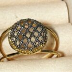 ANEL DOURADO CHARM MODERNO