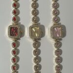 RELÓGIO LUXO CRAVEJADO QUADRADO  COLOR  GLD PRT