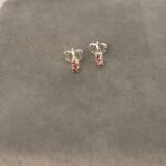 BRINCO INFANTIL ZIRCÔNIA ROSA DELICADO